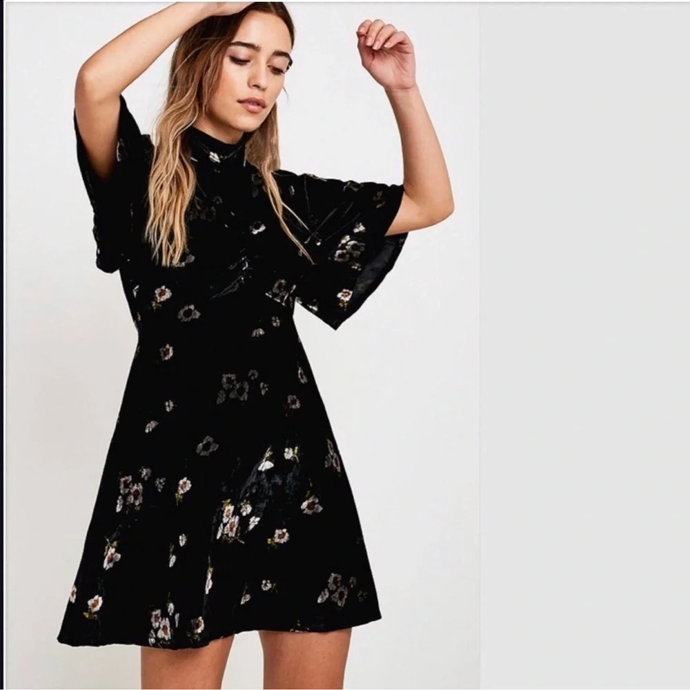 Free People Black Velvet Floral Mini Dress Size 0 - Picture 3 of 14